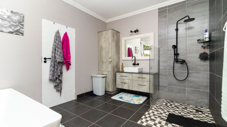 3 Bedroom Property for Sale in Berghof Western Cape